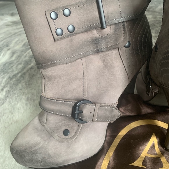 ASH egotist hi-heeled combat boots. Grey and dark grey variations. size 7 1/2. - Picture 4 of 10